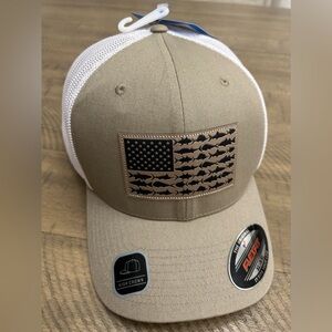 Columbia brand cap, white with beige, new with tags size XL-XXL.